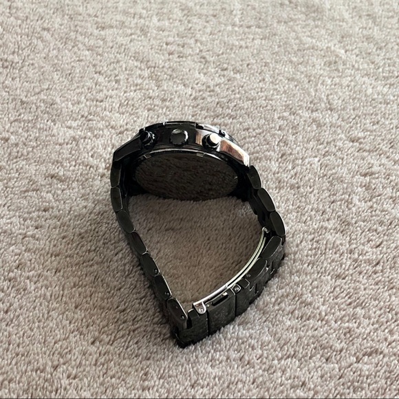 Watch: GUESS Watch, Black - NO Extra Links or Battery ๐ Bundle Me! - Picture 5 of 11